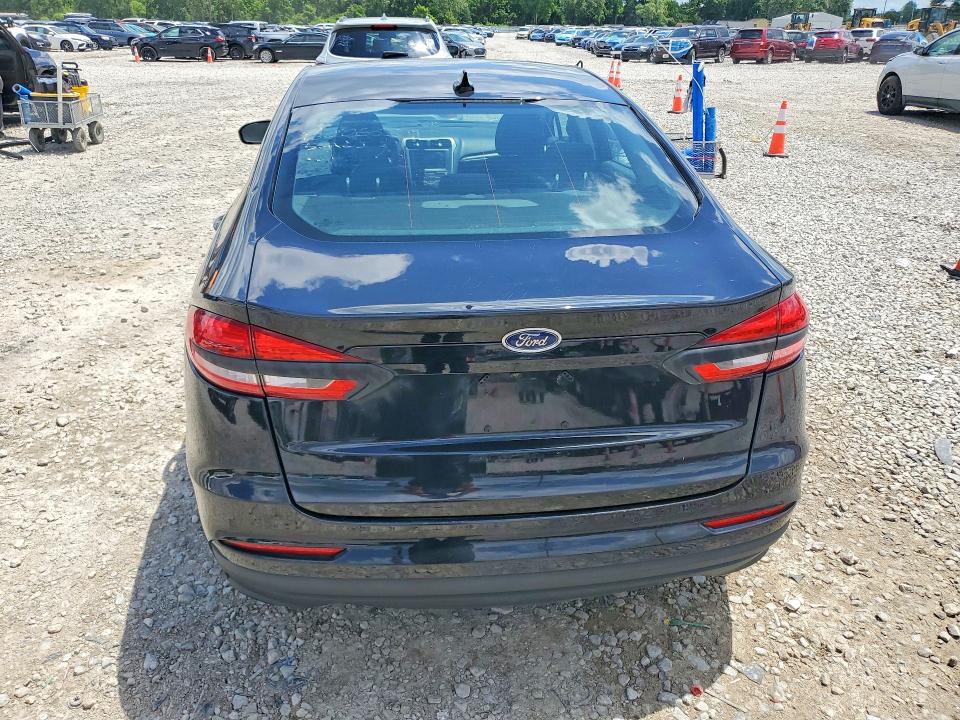 Продажа на аукционе авто 2019 Ford Fusion, vin: 3FA6P0LUXKR121664, номер лота: 58301066