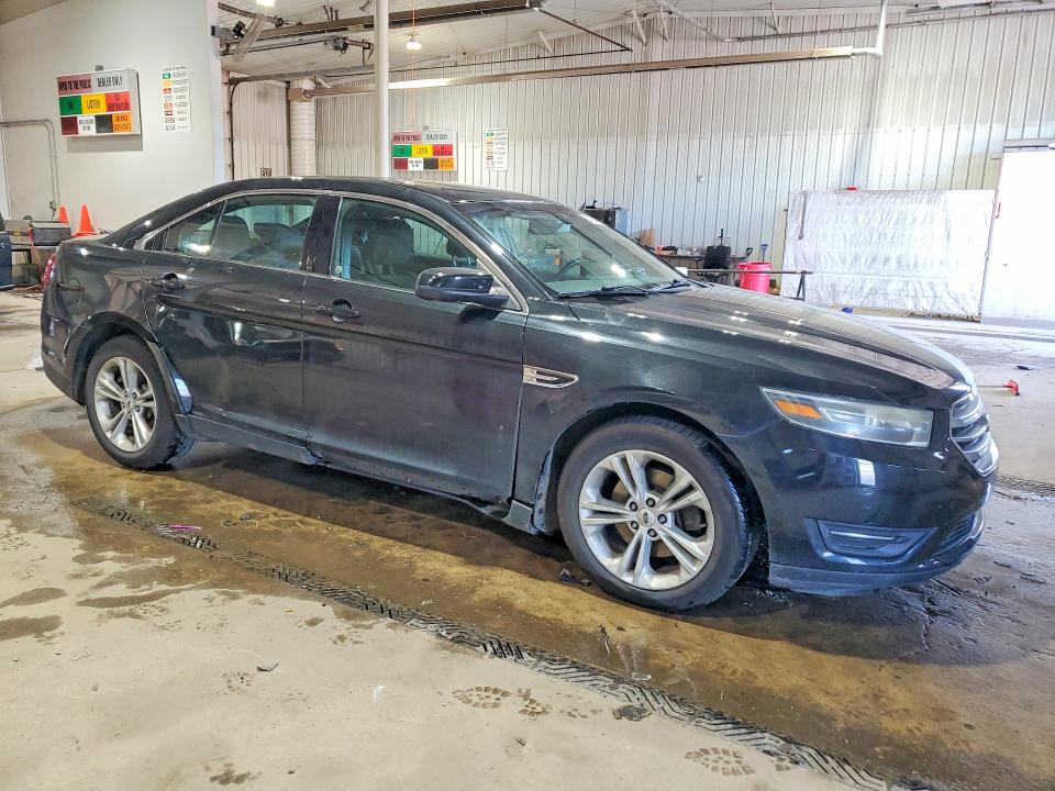 55766416 :رقم المزاد ، 1FAHP2E85FG122075 vin ، 2015 Ford Taurus مزاد بيع