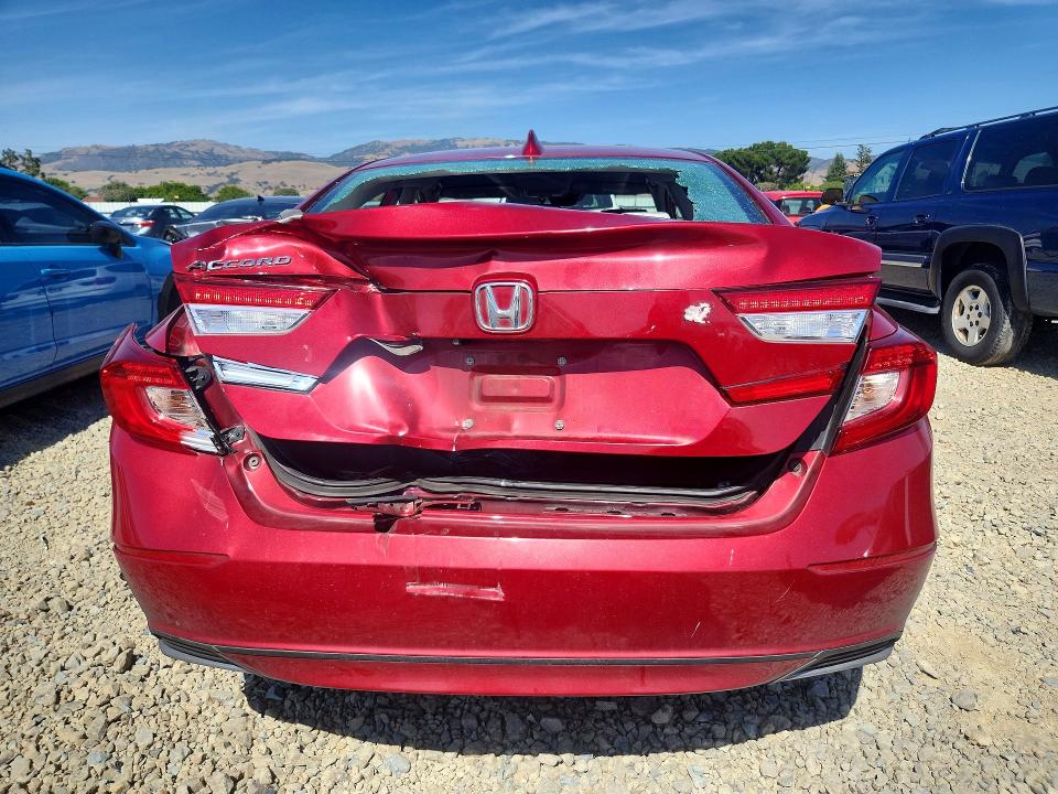 Продаж на аукціоні авто 2018 Honda Accord, vin: 1HGCV1F18JA072145, номер лоту: 55923386