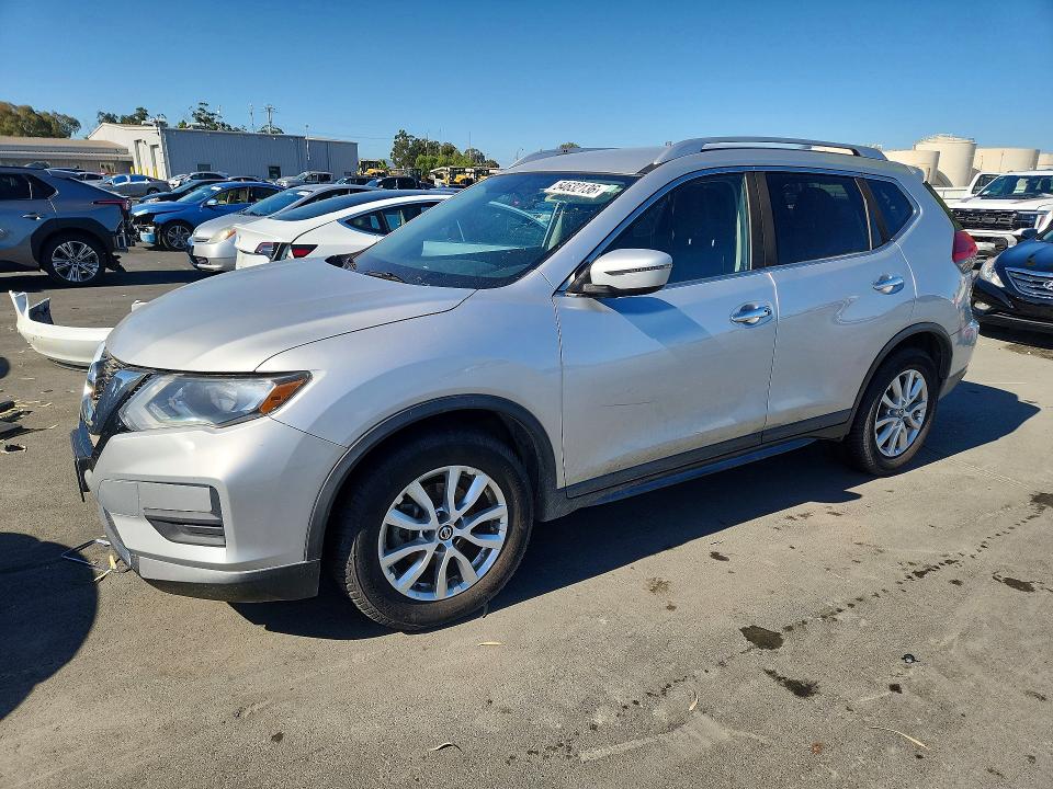 54632136 :رقم المزاد ، KNMAT2MT6HP537728 vin ، 2017 Nissan Rogue مزاد بيع