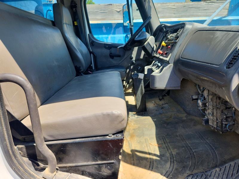Продажа на аукционе авто 2016 Freightliner M2, vin: 3ALHCYCY8GDHC7207, номер лота: 55072646