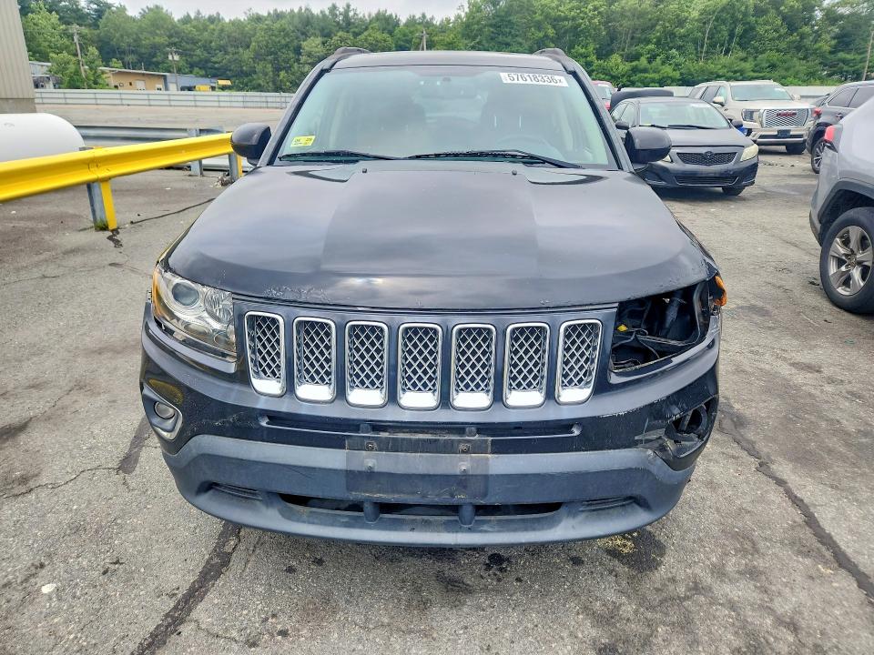 57618336 :رقم المزاد ، 1C4NJDCB2ED652819 vin ، 2014 Jeep Compass مزاد بيع