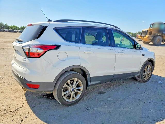 Продажа на аукционе авто 2018 Ford Escape, vin: 1FMCU9GD0JUD15482, номер лота: 55397726