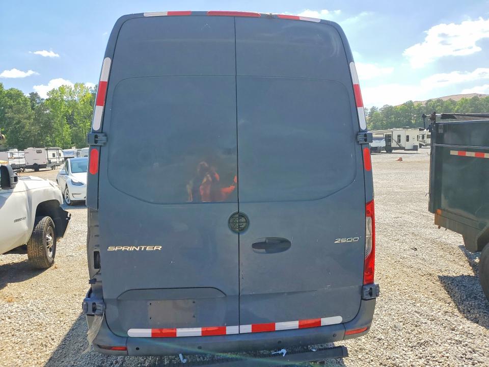 55684496 :رقم المزاد ، WD4PF1CDXKP121362 vin ، 2019 Mercedes Benz Sprinter مزاد بيع