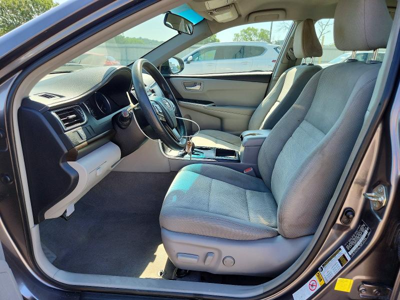 56777086 :رقم المزاد ، 4T1BF1FK7HU353583 vin ، 2017 Toyota Camry مزاد بيع