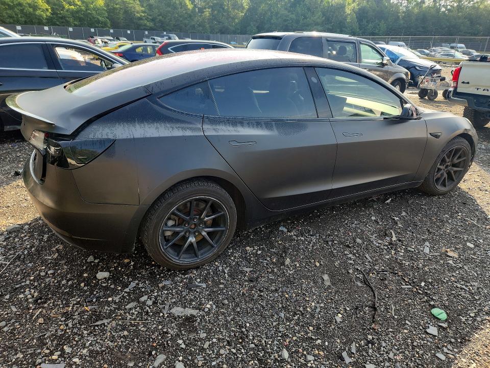 56687966 :رقم المزاد ، 5YJ3E1EA9JF153582 vin ، 2018 Tesla Model 3 مزاد بيع
