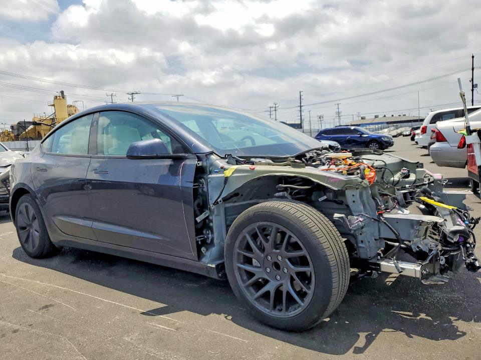Продаж на аукціоні авто 2025 Tesla Model 3, vin: 5YJ3E1EA4SF981914, номер лоту: 85988185