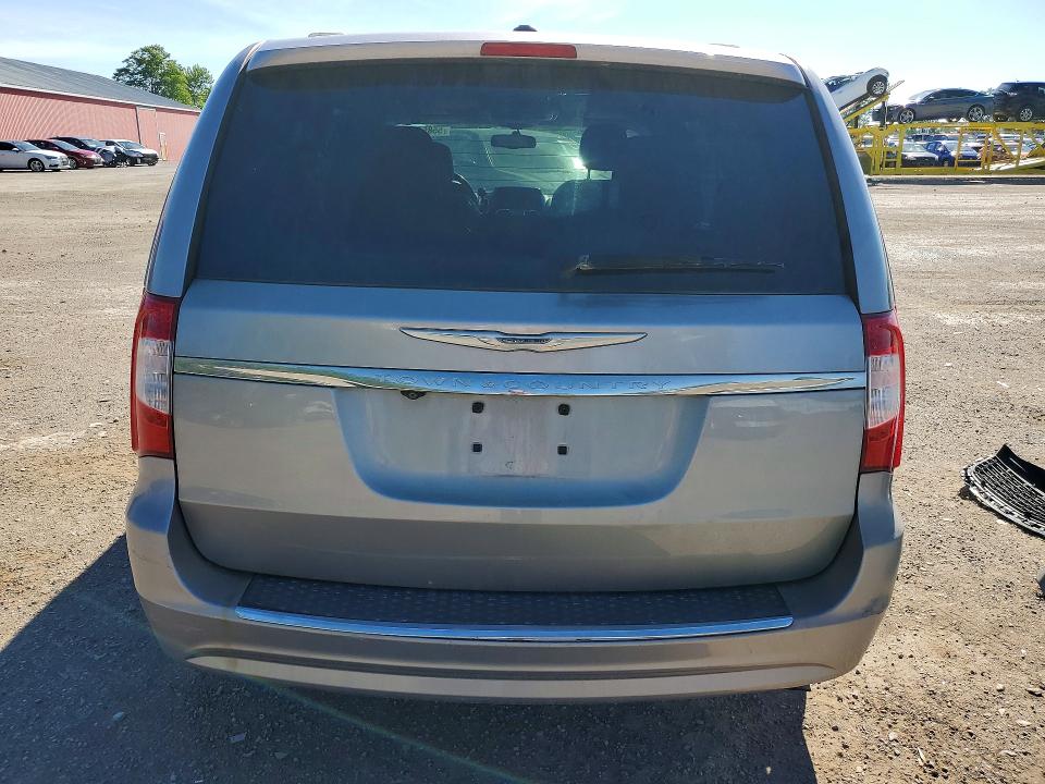 2014 Chrysler Town & Country მანქანა იყიდება აუქციონზე, vin: 2C4RC1CG9ER461028, აუქციონის ნომერი: 55854986
