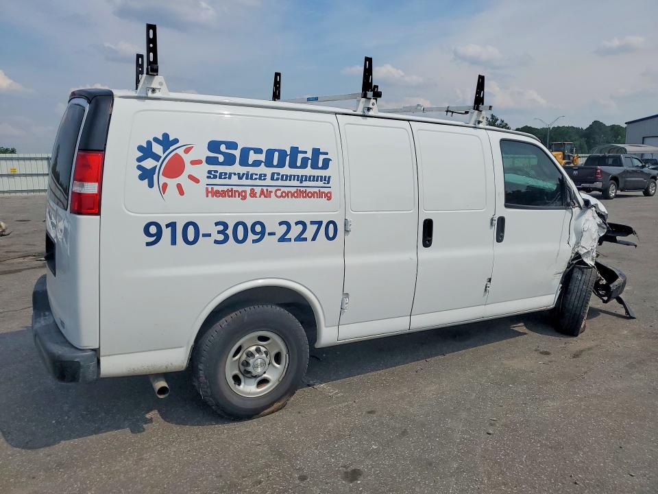 2021 Chevrolet Express G2500 მანქანა იყიდება აუქციონზე, vin: 1GCWGAFP2M1267317, აუქციონის ნომერი: 56423426