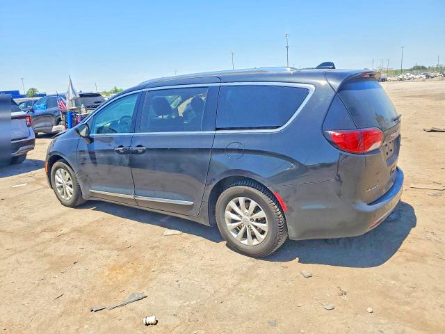 Продаж на аукціоні авто 2018 Chrysler Pacifica, vin: 2C4RC1EG1JR294512, номер лоту: 55867926