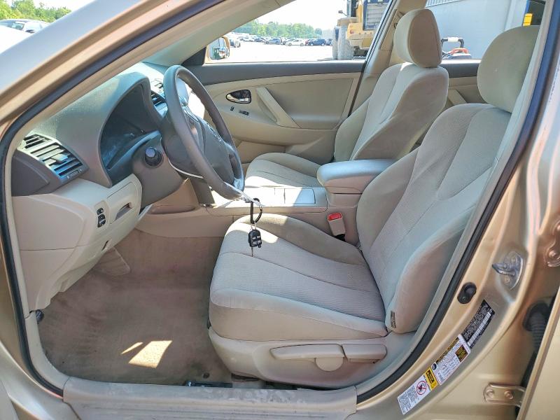 56404676 :رقم المزاد ، 4T1BF3EK3AU032515 vin ، 2010 Toyota Camry مزاد بيع