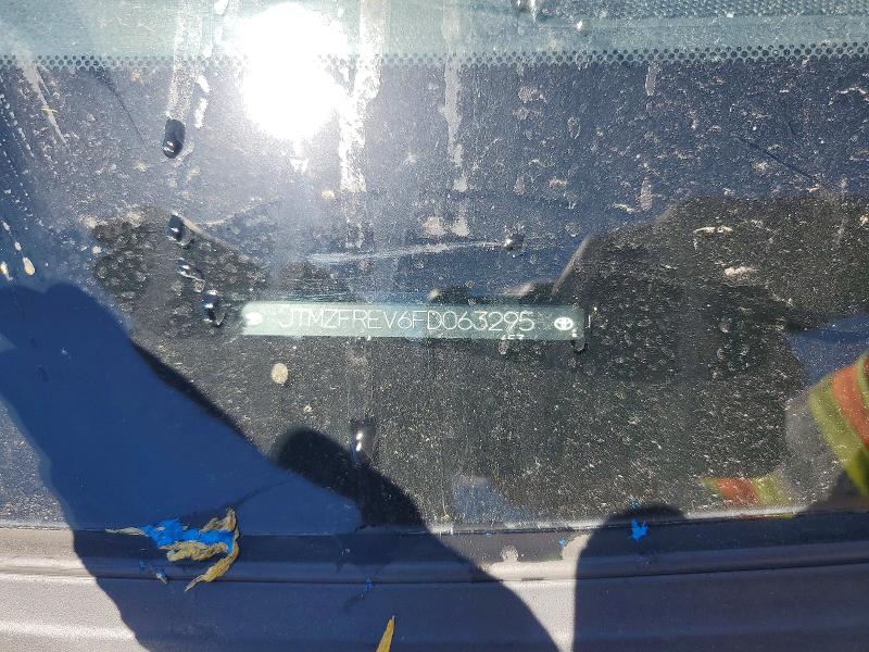 57238156 :رقم المزاد ، JTMZFREV6FD063295 vin ، 2015 Toyota Rav4 مزاد بيع