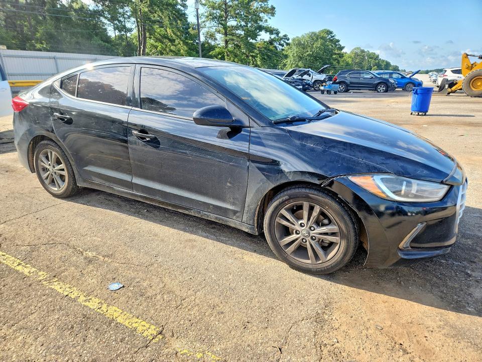 Продажа на аукционе авто 2018 Hyundai Elantra, vin: 5NPD84LF4JH279409, номер лота: 58735356