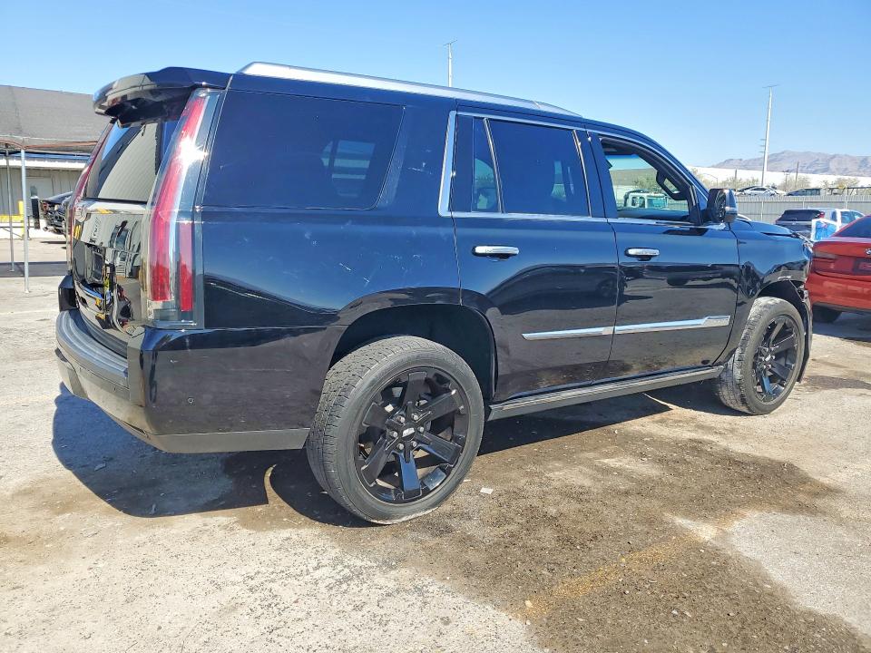 2017 Cadillac Escalade მანქანა იყიდება აუქციონზე, vin: 1GYS4DKJ5HR373319, აუქციონის ნომერი: 58042196