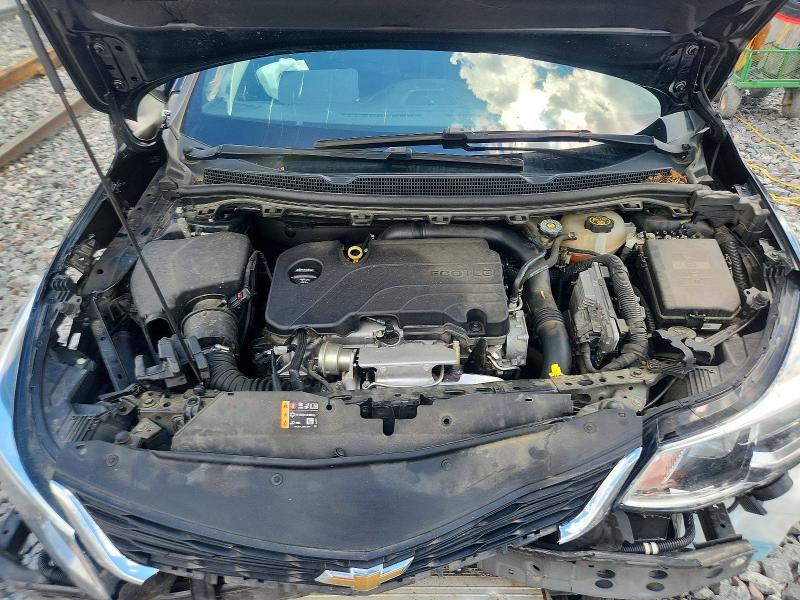57893576 :رقم المزاد ، 1G1BC5SM6J7232472 vin ، 2018 Chevrolet Cruze مزاد بيع