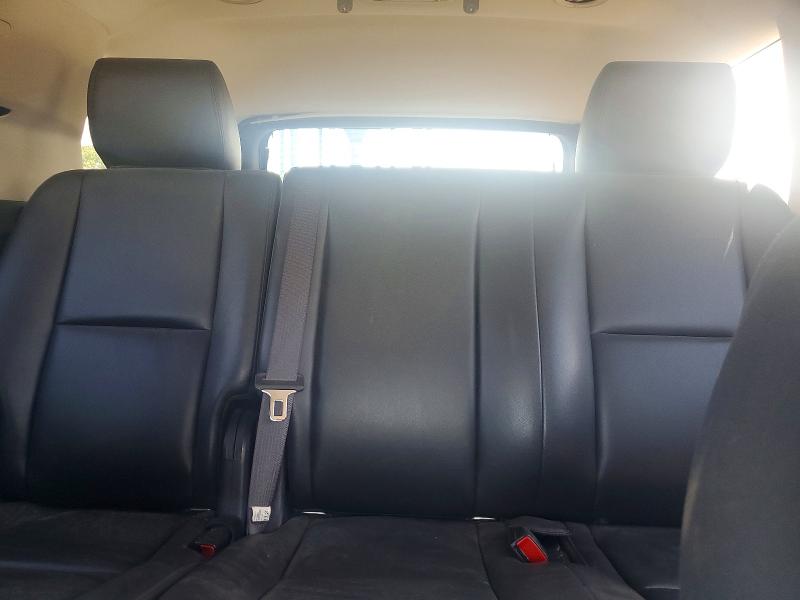 56537306 :رقم المزاد ، 1GNLC2E02CR283355 vin ، 2012 Chevrolet Tahoe مزاد بيع