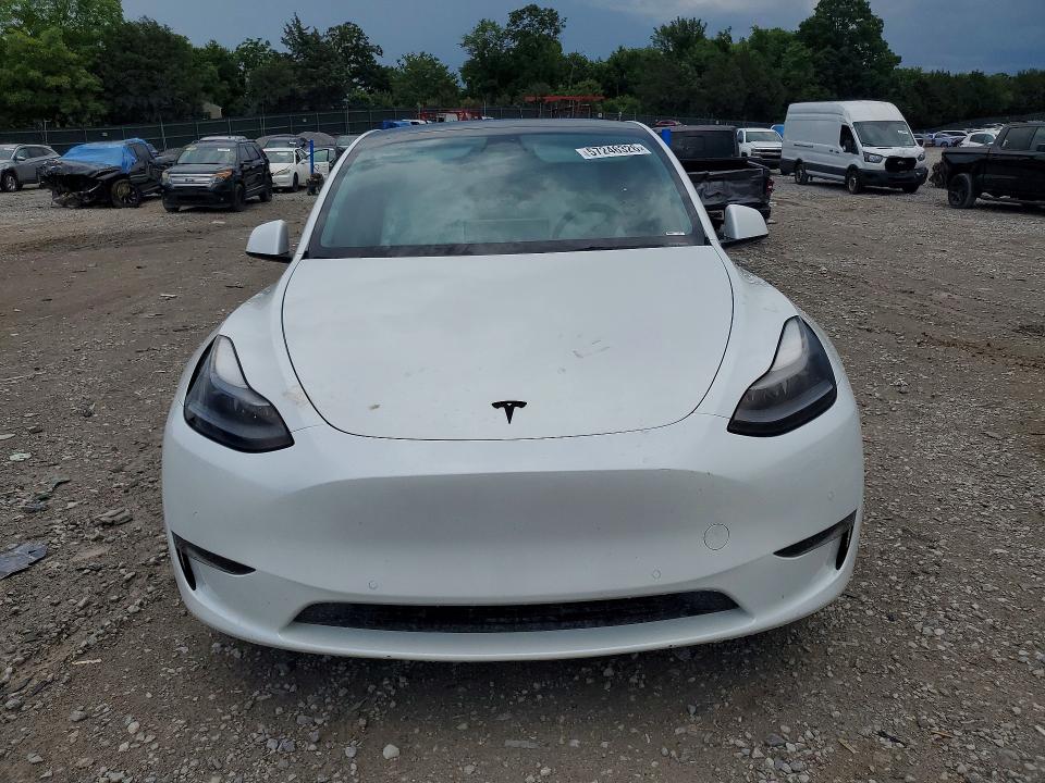 Продаж на аукціоні авто 2022 Tesla Model Y, vin: 7SAYGDEE0NF535884, номер лоту: 57246326