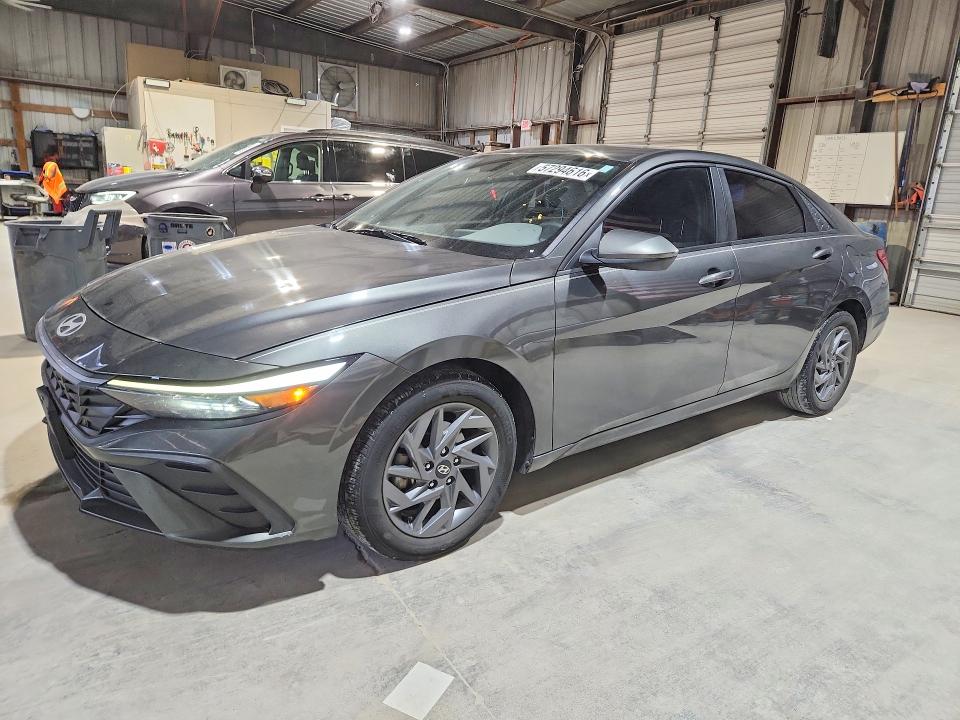 2024 Hyundai Elantra მანქანა იყიდება აუქციონზე, vin: KMHLM4DG0RU677647, აუქციონის ნომერი: 57294616