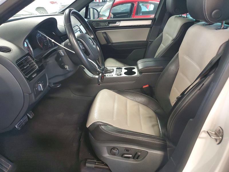 Продаж на аукціоні авто 2017 Volkswagen Touareg, vin: WVGRF7BP4HD001399, номер лоту: 55500066