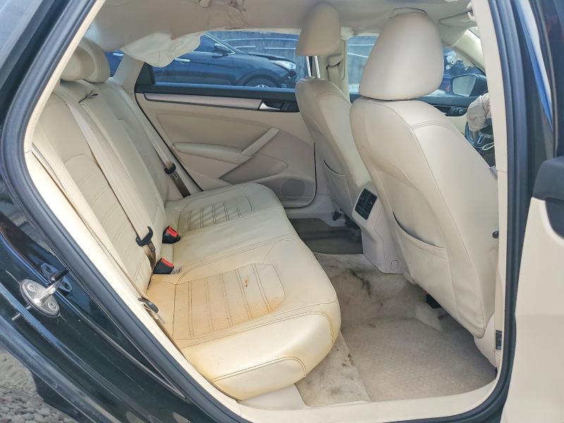 Продажа на аукционе авто 2015 Volkswagen Passat, vin: 1VWBS7A30FC030477, номер лота: 56542066