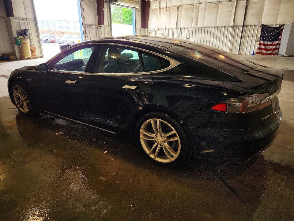 Продаж на аукціоні авто 2015 Tesla Model S, vin: 5YJSA1H29FFP74792, номер лоту: 58639766