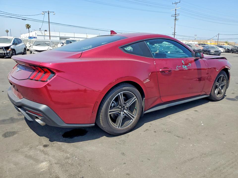 55825536 :رقم المزاد ، 1FA6P8TH9S5101524 vin ، 2025 Ford Mustang مزاد بيع