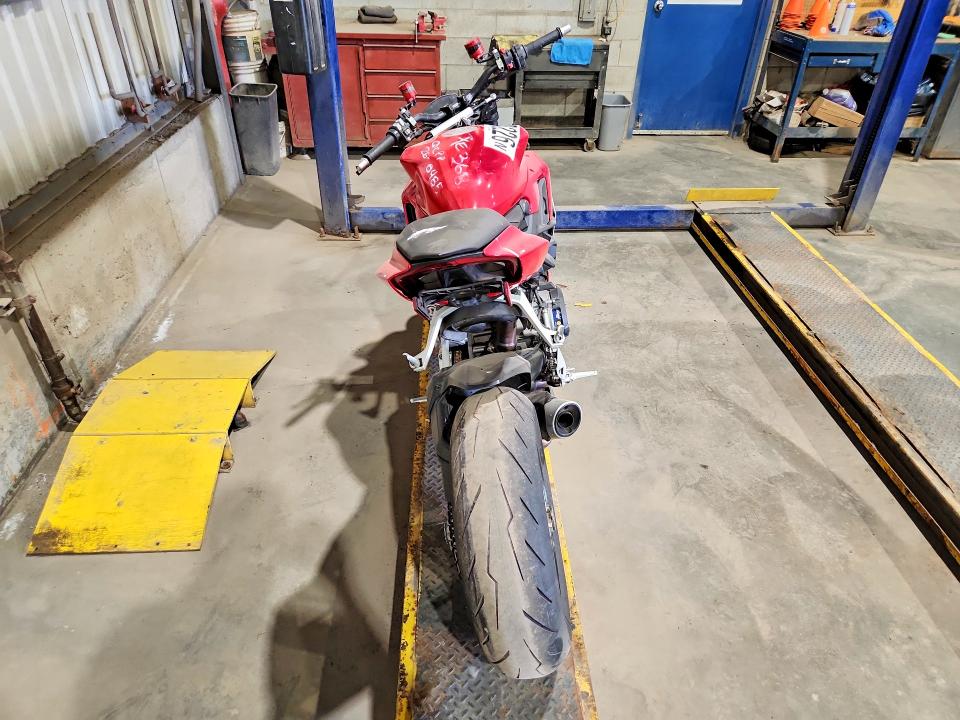 Продаж на аукціоні авто 2022 Ducati Streetfighter, vin: ZDMFAKYW2NB002814, номер лоту: 62741316