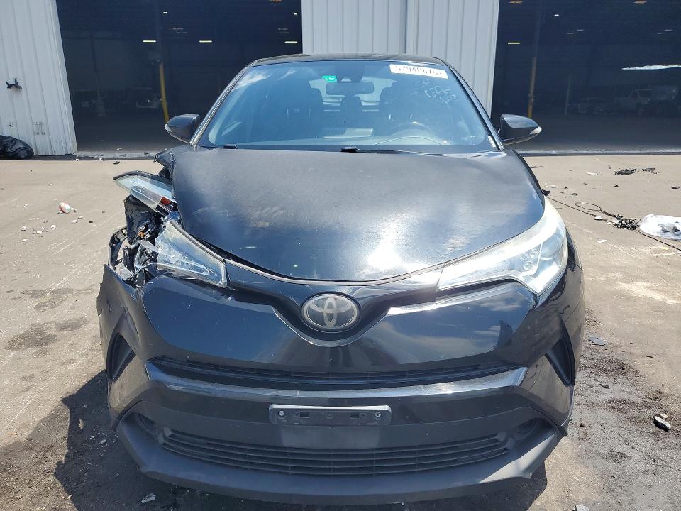57940676 :رقم المزاد ، NMTKHMBX6JR029776 vin ، 2018 Toyota C-hr مزاد بيع