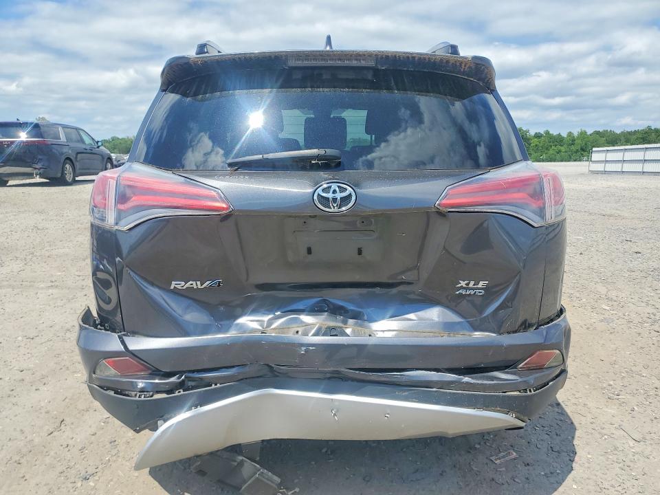 Продаж на аукціоні авто 2017 Toyota Rav4, vin: JTMRFREV9HJ121971, номер лоту: 56261936