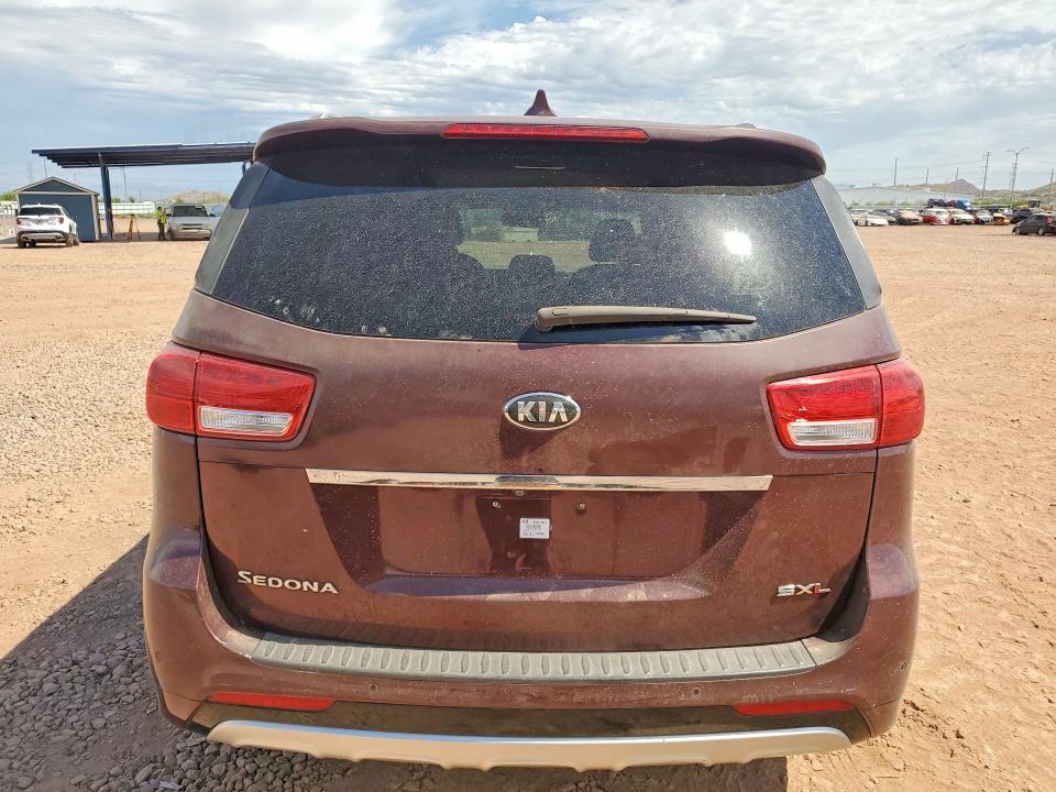 58840906 :رقم المزاد ، KNDME5C18J6373905 vin ، 2018 Kia Sedona مزاد بيع