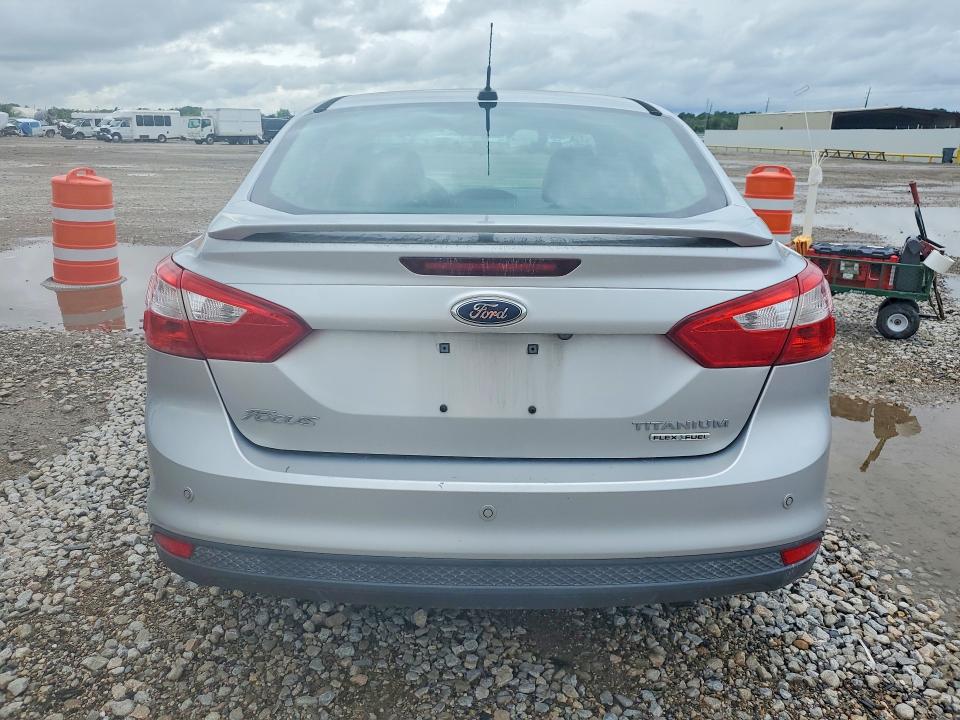 2013 Ford Focus მანქანა იყიდება აუქციონზე, vin: 1FADP3J20DL345814, აუქციონის ნომერი: 57221356