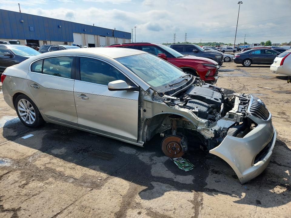 Продажа на аукционе авто 2015 Buick Lacrosse, vin: 1G4GA5G38FF156796, номер лота: 58485346
