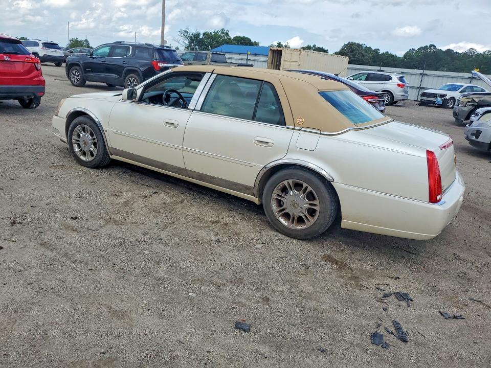 58266526 :رقم المزاد ، 1G6KD57Y68U114811 vin ، 2008 Cadillac Dts مزاد بيع