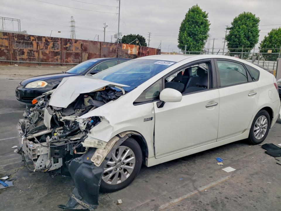 Продажа на аукционе авто 2015 Toyota Prius Plug-in Hybrid, vin: JTDKN3DP5F3074962, номер лота: 59125726
