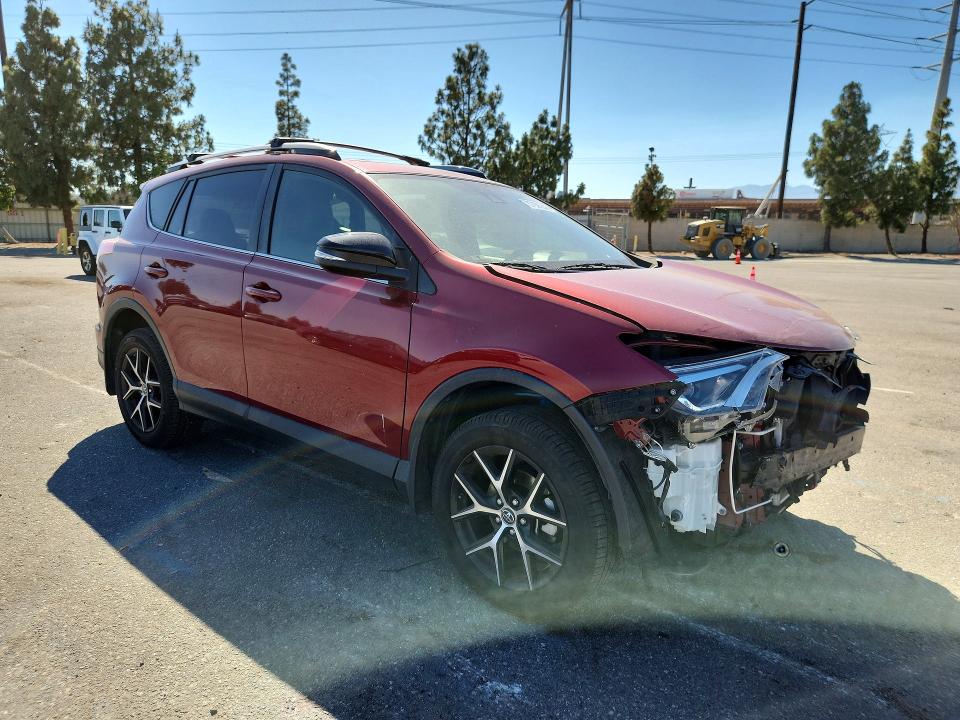 Продаж на аукціоні авто 2018 Toyota Rav4, vin: JTMNFREV7JD127688, номер лоту: 57006246