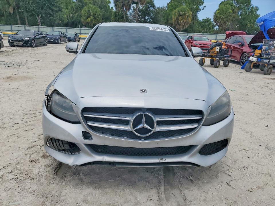 55880616 :رقم المزاد ، 55SWF4JB8JU246411 vin ، 2018 Mercedes-benz C مزاد بيع