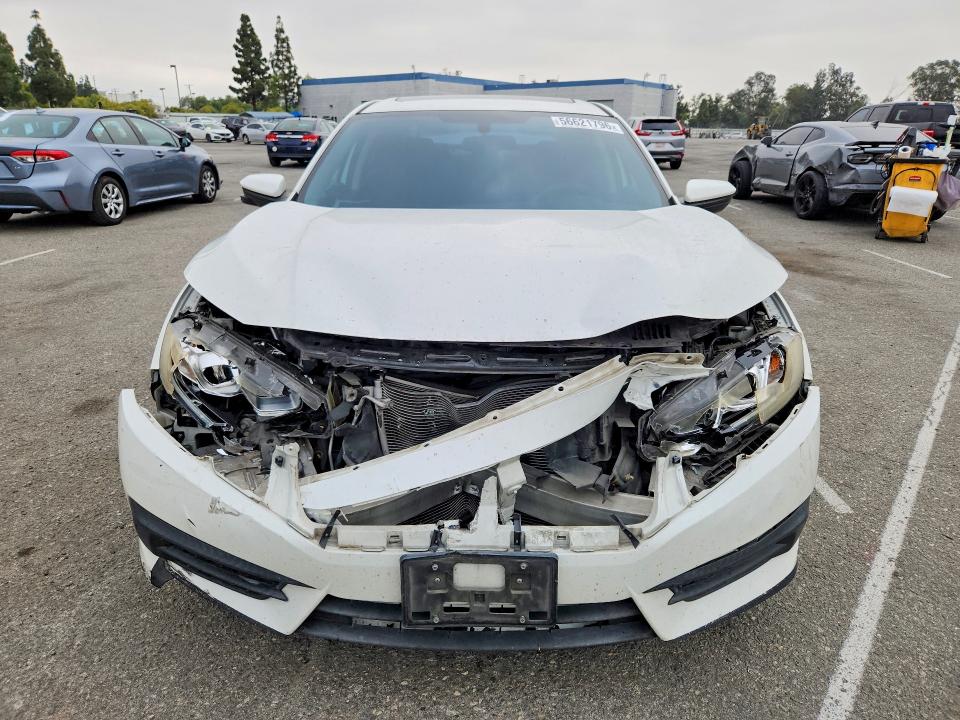 56621796 :رقم المزاد ، 2HGFC2F7XHH525612 vin ، 2017 Honda Civic مزاد بيع