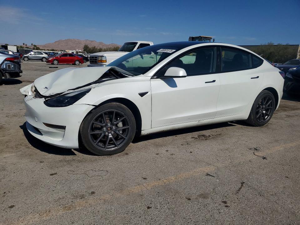 58061076 :رقم المزاد ، 5YJ3E1EB8NF169142 vin ، 2022 Tesla Model 3 مزاد بيع