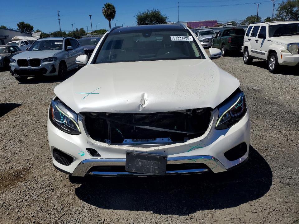 57227406 :رقم المزاد ، WDC0G4JB8HF193374 vin ، 2017 Mercedes-benz Glc مزاد بيع