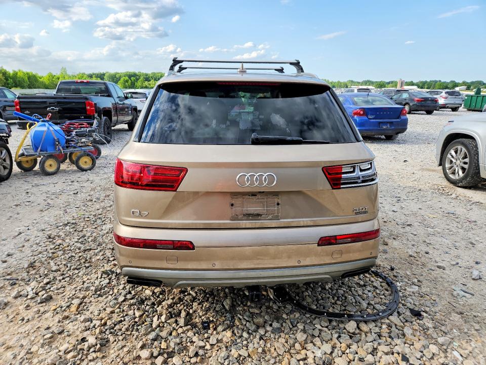 Продажа на аукционе авто 2018 Audi Q7, vin: WA1VAAF72JD000079, номер лота: 55599156
