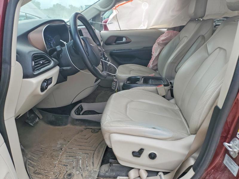 58495406 :رقم المزاد ، 2C4RC1BG9HR627618 vin ، 2017 Chrysler Pacifica مزاد بيع