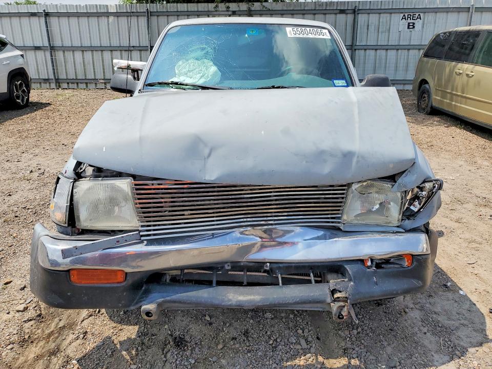 55804066 :رقم المزاد ، 4TANL42N8YZ654910 vin ، 2000 Toyota Tacoma مزاد بيع