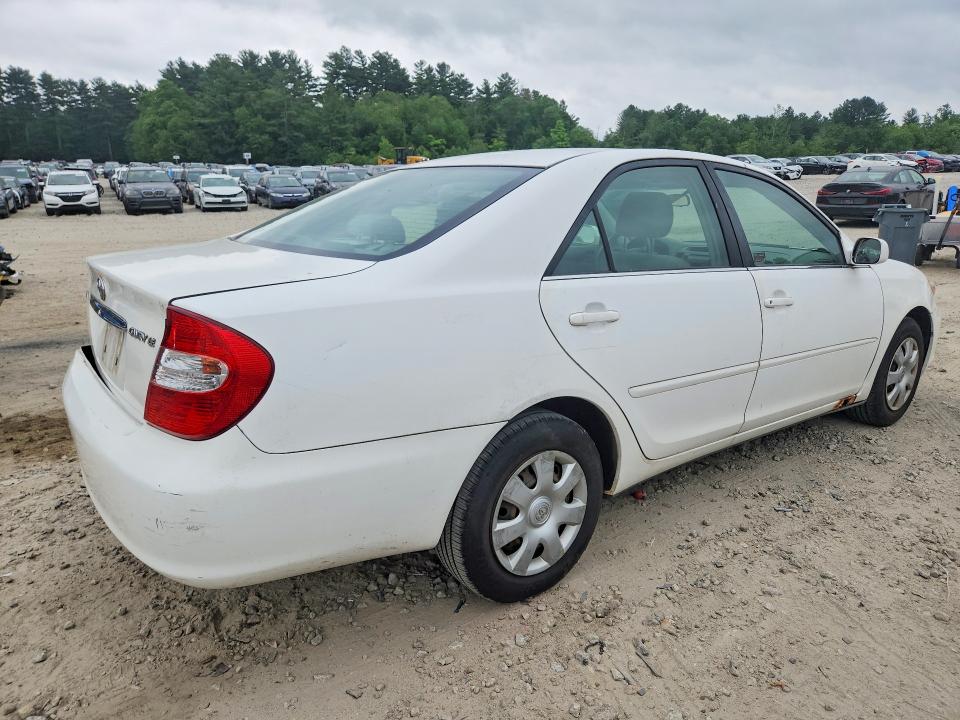 57769706 :رقم المزاد ، JTDBE32K320007733 vin ، 2002 Toyota Camry مزاد بيع