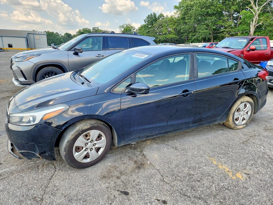 59349566 :رقم المزاد ، 3KPFK4A7XJE229821 vin ، 2018 Kia Forte مزاد بيع