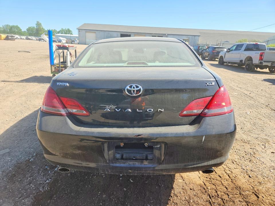 55912046 :رقم المزاد ، 4T1BK36B98U292552 vin ، 2008 Toyota Avalon مزاد بيع