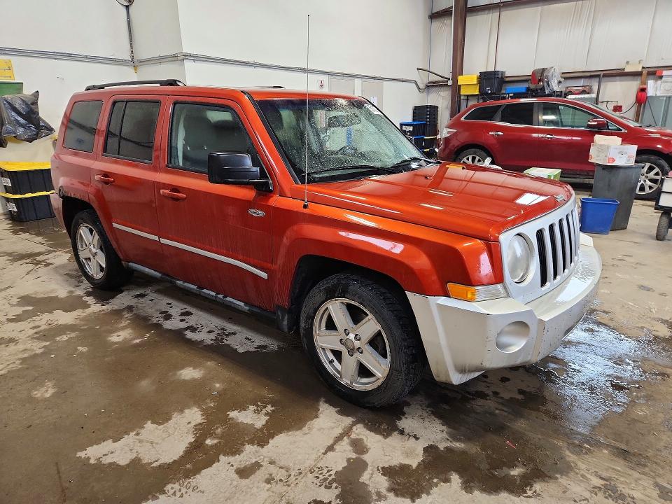 2010 Jeep Patriot მანქანა იყიდება აუქციონზე, vin: 1J4NF2GB1AD633358, აუქციონის ნომერი: 55162776