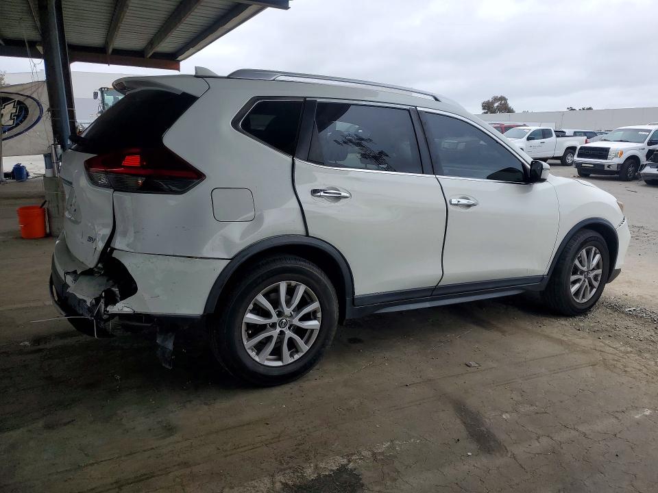 2020 Nissan Rogue მანქანა იყიდება აუქციონზე, vin: KNMAT2MT5LP507497, აუქციონის ნომერი: 58588096