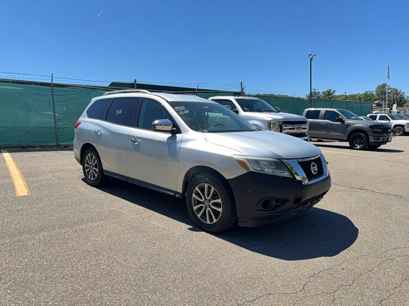 Auction sale of the 2013 Nissan Pathfinder, vin: 5N1AR2MM8DC623417, lot number: 56303916