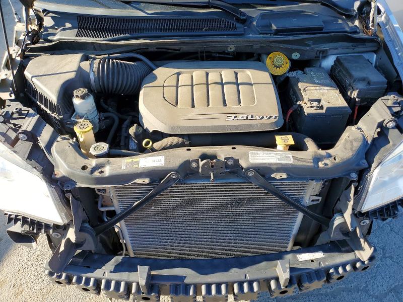 2016 Chrysler Town & Country მანქანა იყიდება აუქციონზე, vin: 2C4RC1BG2GR212591, აუქციონის ნომერი: 56320346
