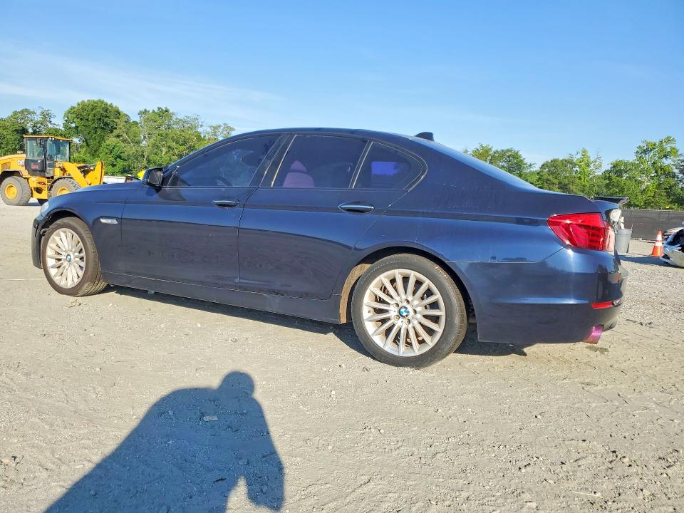 55639496 :رقم المزاد ، WBAFR7C5XBC801114 vin ، 2011 Bmw 535 مزاد بيع